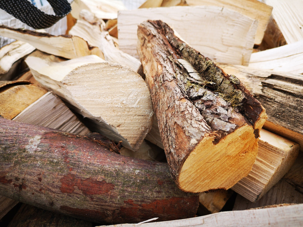 'Wonky' Kiln Dried Hardwood Logs | Firepits/Chimneas